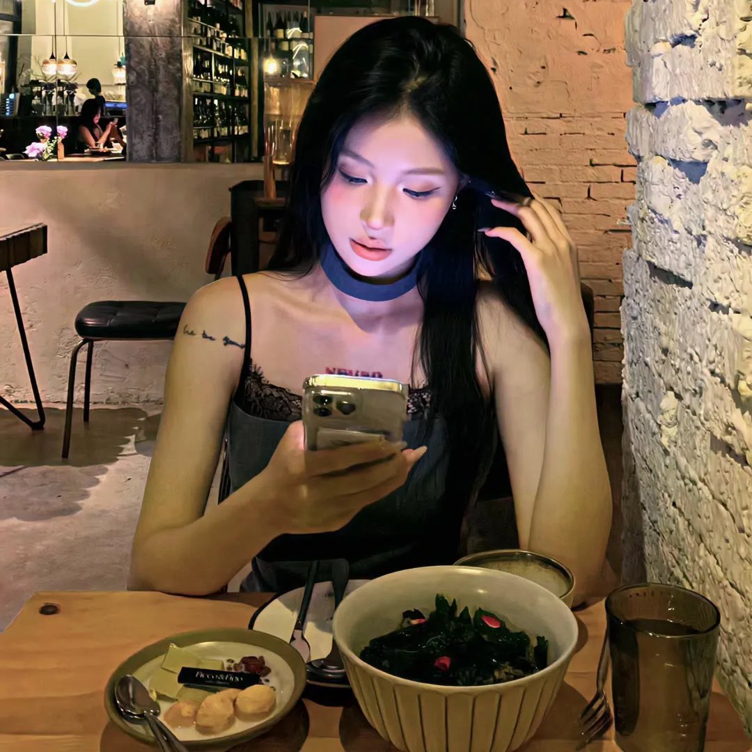 萌子美 虽然她有点怪
